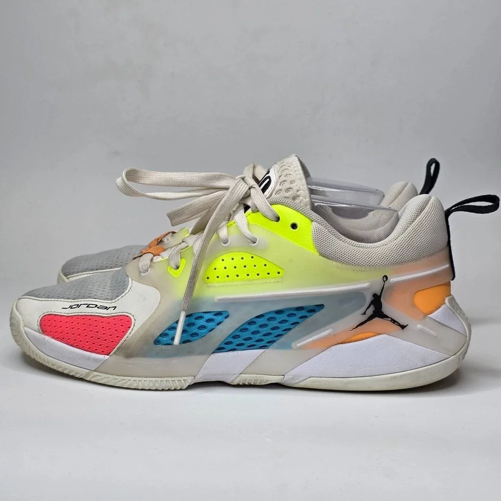 Nike Jordan Heir Series Men's Basketball Shoes Size 7.5 White Volt Sneakers